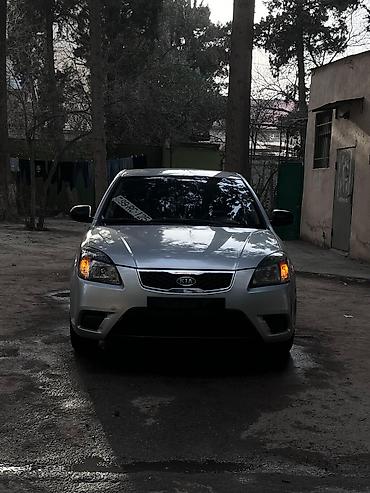 luaz satilir: Kia Rio: 1.4 l | 2011 il Sedan — 8