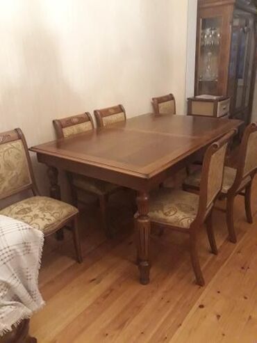 heyet ucun oturacaqlar: Qonaq otağı üçün, İşlənmiş, Açılan, Dördbucaq masa, 8 stul