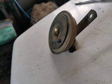 Auto delovi: Sirena Lada 21214i Niva. Polovno, ocuvano. Skinuto sa rastavljenog — 11