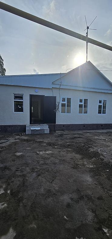 Продажа коттеджей и домов: Продаётся благоустроенный дом 80 кв.м. на участке 3 сотки по — 3