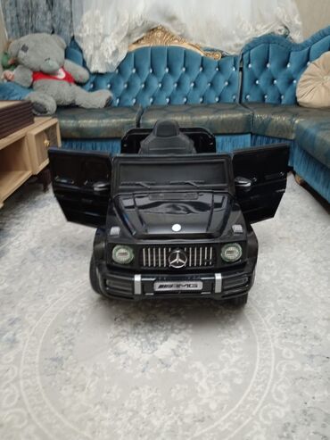 Uşaq üçün elektrik maşınları: Uşaq üçün elektrikli miniatür Mercedes-Benz G-Class (AMG üslubunda)
