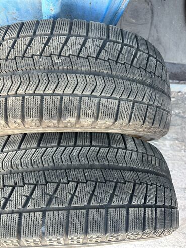 205 60 16 зимние: Шины 205 / 50 / R 16, Зима, Б/у, Пара, Легковые, Япония, Bridgestone