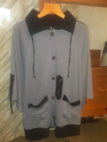 Демисезонные куртки: Женская кофта, накидка-разлетайка размер 56,58. Состояние отличное at lalafo.kg — 4 Демисезонные куртки: Женская кофта, накидка-разлетайка размер 56,58. Состояние отличное — 4