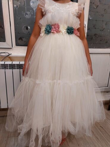 детская одежда оптом бишкек дордой: Детское платье, цвет - Белый at lalafo.kg детская одежда оптом бишкек дордой: Детское платье, цвет - Белый