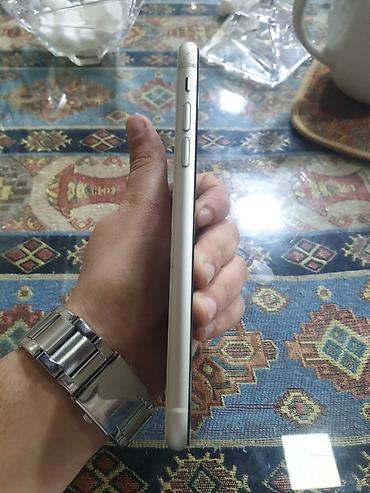 Apple iPhone: IPhone 11, 128 GB, White Titanium, Face ID — 7