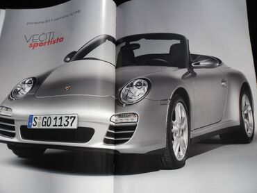 Knjige i stripovi: Casopis: Fashion Avenue,veliki forma oko 50 cm.,malo ostecen u donjem — 10