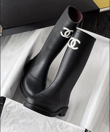 чон: Сапоги Chanel Продам сапоги 🖤 Новые, размер не подошел, состояние — 1