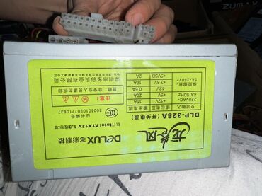 блоки питания для ноутбуков 5.1 в: Блок питания, Б/у, Delux
