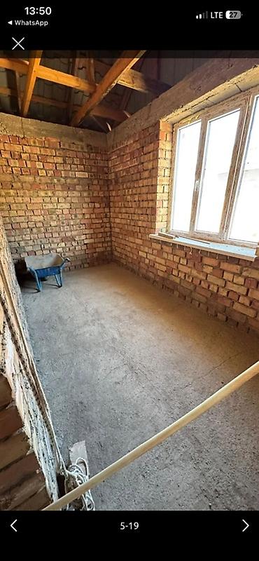 Продажа коттеджей и домов: Продаётся дом в районе нового стадиона, Бишкек. Основные параметры: - — 16