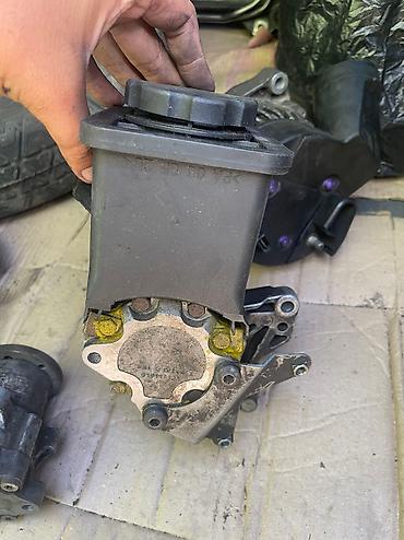 Двигатели, моторы и ГБЦ: Бмв привозные запчасти е60 активная рулевая рейка насосы гур моторы — 21