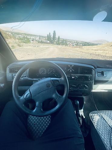 эмблема ауди: Volkswagen Vento: 1993 г., 1.8 л, Механика, Бензин, Седан — 7