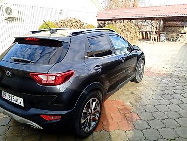 Kia: Kia Stonic: 2018 г., 1.6 л, Дизель, Кроссовер — 4