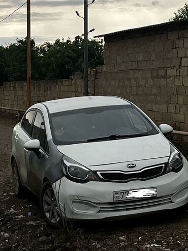 Kia: Kia Rio: 1.4 l | 2012 il Sedan