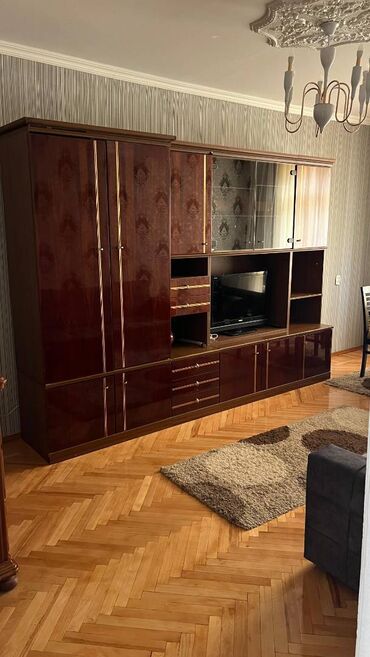 Uzunmüddətli kirayə mənzillər: Həzi aslanov metrosunu çıxışı,Grand marketin üstündə,9 mərtəbənin,6-cı — 10