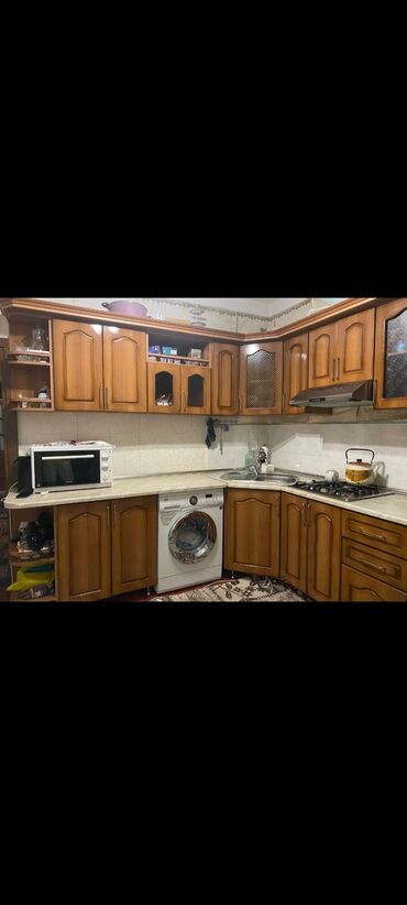 mətbəx mebelləri və qiymətləri: Mətbəx mebeli 250m. Ölçü 2.55/1.30. Üstünde qaz moyka ve aspirator