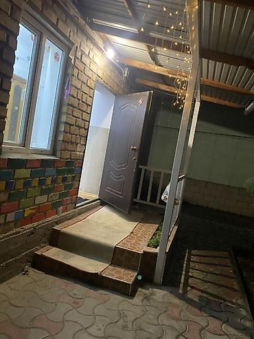 Продажа коттеджей и домов: Сдается комната в двухэтажном доме с верандой и кухней-столовой - — 2