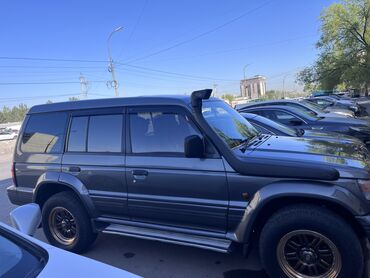 Mitsubishi: Mitsubishi Pajero: 1996 г., 2.5 л, Автомат, Дизель, Внедорожник