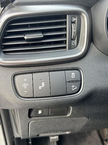 Kia: Kia Sorento: 2019 г., 2 л, Бензин — 9