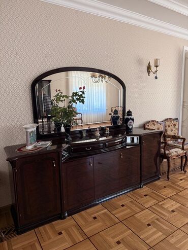 Qonaq otağı dəstləri: İşlənmiş, İtaliya — 2