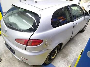 Ostalo: Alfa Romeo 147 restyling auto u delovima kod boje 603. Alfa Romeo 147 — 14