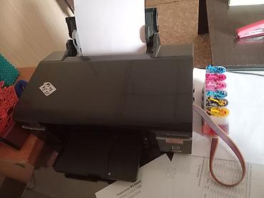 распечатка фотографий: Струйный фотопринтер Epson (серия Stylus Photo) с установленной — 1