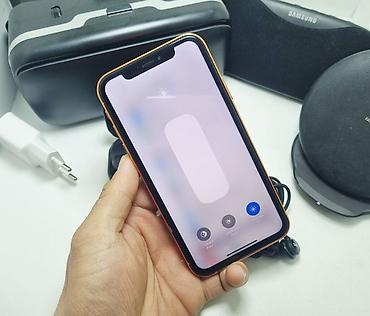 Apple iPhone: IPhone 17 Pro, Б/у, 128 ГБ, Оранжевый, Наушники, 100 % — 17