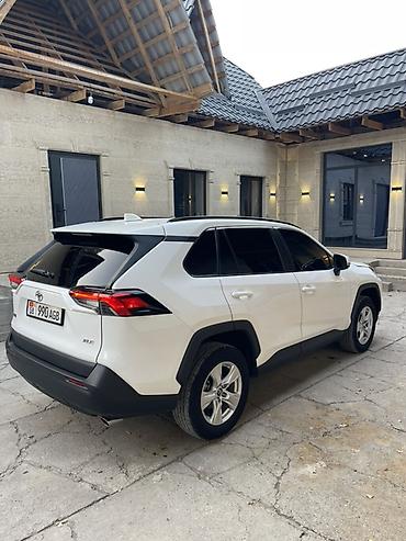 купить авто дёшево: Toyota RAV4: 2021 г., 2.5 л, Автомат, Бензин, Кроссовер — 3