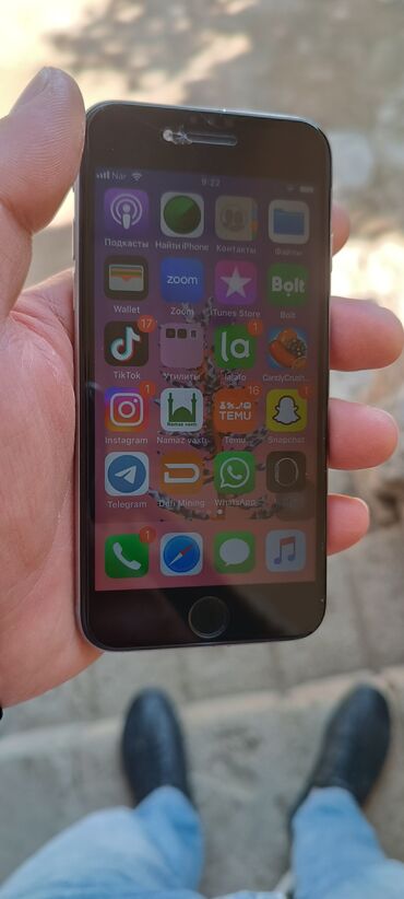 Apple iPhone: IPhone 6, 16 GB, Gümüşü
