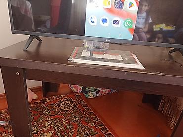 ofis masa: İşlənmiş, Düz TV altlığı, Polkasız, Laminat — 3