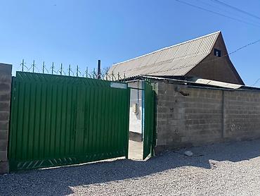 Продажа коттеджей и домов: ТЕЗ АРАДА 6 КОМНАТ УЙ САТЫЛАТ, сарайы,банясы,склад,погриб.Паравой — 1