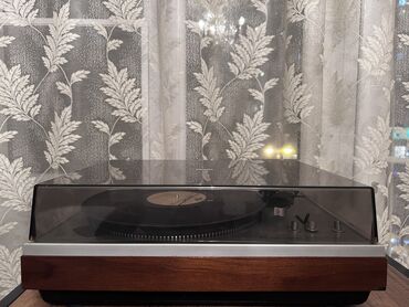 vinil rengleri: Radiotehnika эп-101 стерео. Ideal vəziyyətdədir bütün komdensatorları