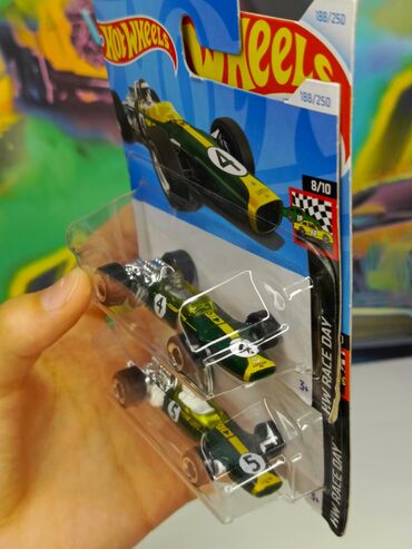 Oyuncaqlar: Bütün şekilde olan maşınlar 63azn. MCLAREN SENNA KOENIGSEGG və — 8