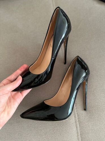 туфли черные с красивой отделкой: Туфли 38, цвет - Черный