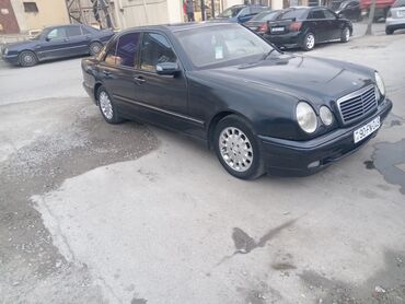 Mercedes-Benz: Mercedes-Benz E-Class: 2.2 l | 1999 il Sedan — 2