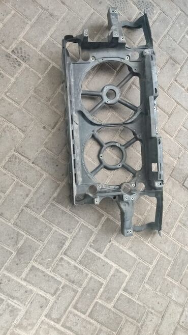 Volkswagen: Volkswagen Vento: 1995 г., 1.8 л, Механика, Седан — 3