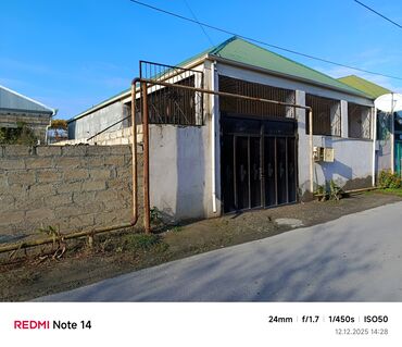 Həyət evləri və villaların satışı: 3 otaqlı, 72 kv. m, Orta təmir — 1