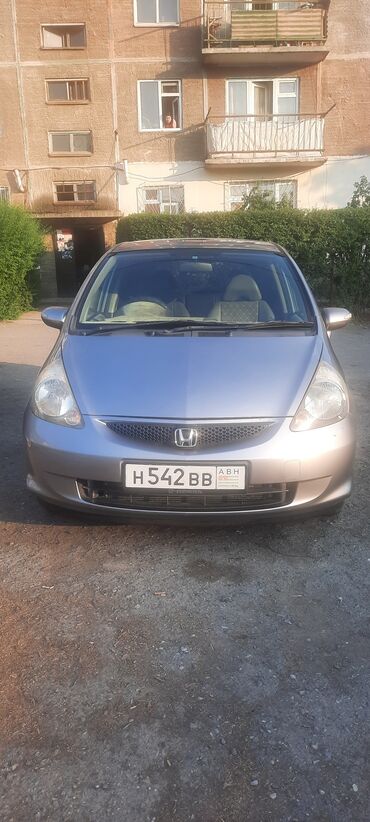 дишевли машина: Honda Fit: 1.3 л, Автомат, Бензин, Хэтчбэк