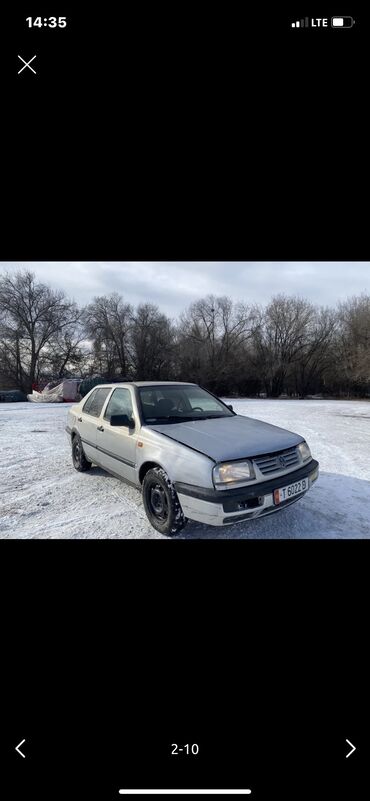 Volkswagen: Volkswagen Vento: 1992 г., 1.8 л, Механика, Бензин, Седан