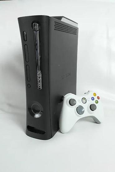 Ostale igre i konzole: U ponudi XBOX 360. Konzola je vrlo korektno očuvana sa malim znakovima — 8