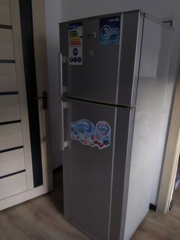 токмок холодилник: Муздаткыч Avest, Колдонулган, Эки камералуу