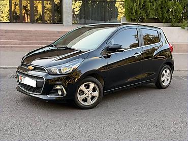 Chevrolet Spark: 2016 г., 1 л, Вариатор, Бензин, Хэтчбэк