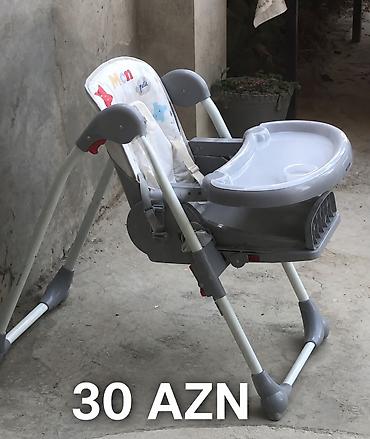 Yemək masaları, oturacaqları: Yemək masası. Yaxşı vəziyyətdədir. 30 manata — 1