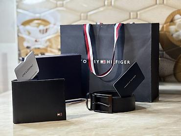 Digər aksesuarlar: Tommy Hilfiger kişi aksesuar dəsti Dəst tərkibi: - Kəmər: Qara rəng — 1