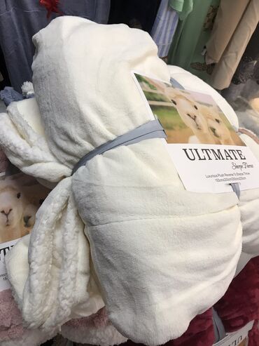 Одеяла и пледы: Плед, Новый, Все сезоны, Двусторонний, Плюшевый — 24