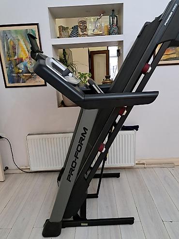 Спорт и отдых: Беговая дорожка ProForm (серия Power 995/995c — надпись Power видна на — 1