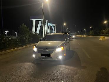 volkswagen passat 1: Chevrolet Cruze: 1.4 л | 2015 г. 267000 км Седан — 4