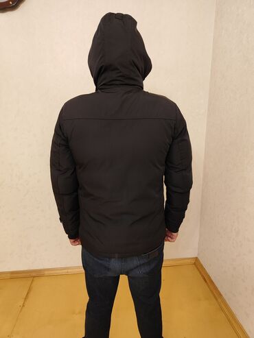 kisi geyimleri kurtkalar: Куртка 5XL (EU 50), цвет - Черный