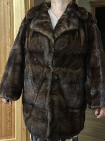 qara qonur tülkü xəzindən qadın şubaları: Qadınlar üçün təbii xəz kürk - Material: tünd qəhvəyi təbii xəz (mink
