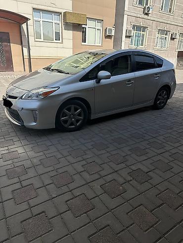 Toyota: Toyota Prius: 2012 г., 1.8 л, Автомат, Гибрид — 4