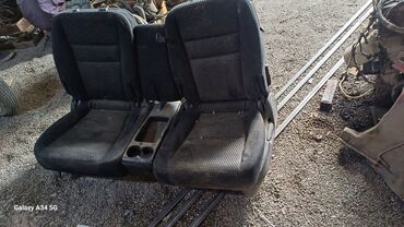 отдых на иссык куле: Орундуктар комплектиси, Велюр, Honda 2004 г., Колдонулган, Оригинал, Жапония